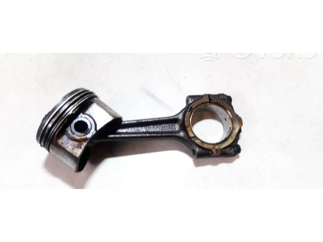 Píst Fiat Punto (176) pro benzínový motor 1.2