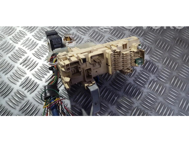   Pojistková skříňka    Toyota Carina T190 1996