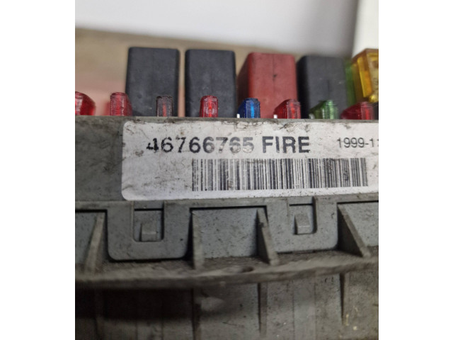 Рулевая рейка  Ящик предохранителей (комплект) 46766765   Fiat Punto (188) 1999 - 2010 года