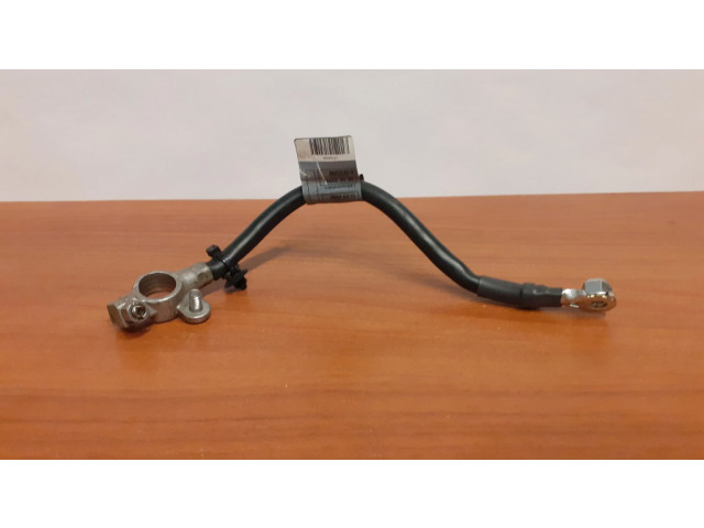 Минусовый провод (аккумулятора)