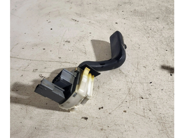 Ручка стеклоочистителей 5354170, 7011D18 Saab 9-3 Ver1