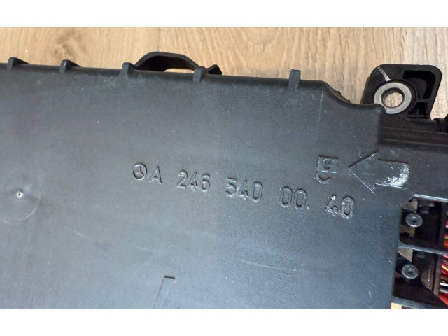 Блок предохранителей A2465400040, 2465400040   Mercedes-Benz A W176    