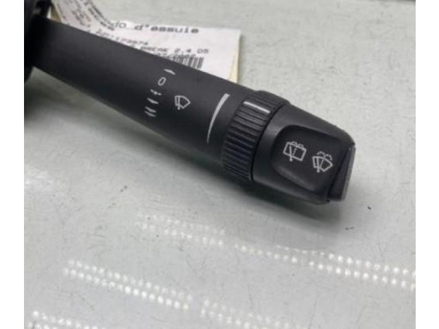 Ручка стеклоочистителей Volvo V70