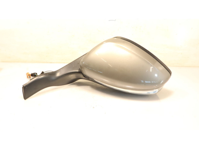 Панель приборов    Peugeot 208       