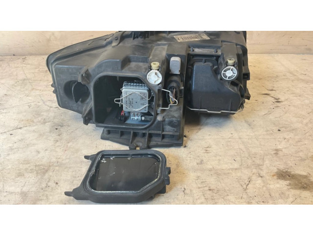 Передняя фара  