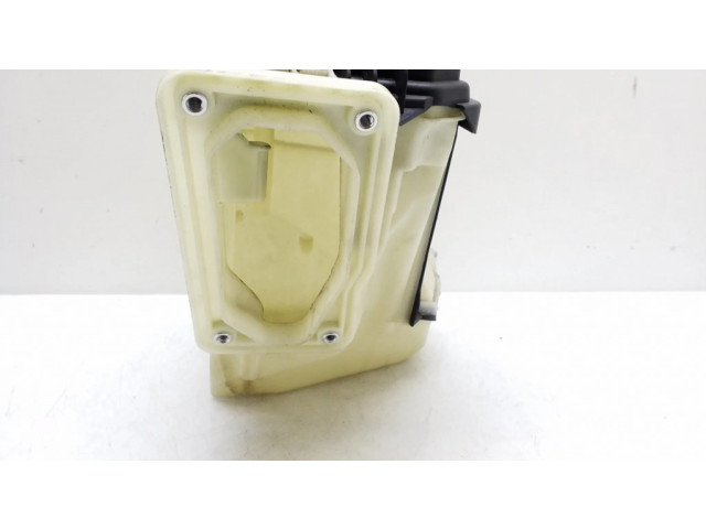 Pojistková skříňka A2075400024, A2045400082 Mercedes-Benz E C207 W207 2010