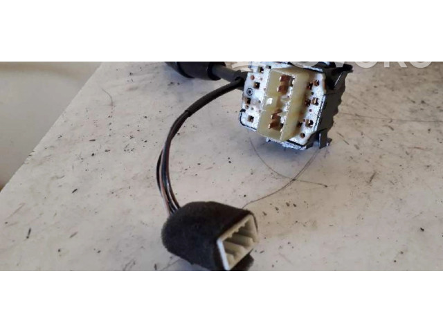 Переключатель дворников 96810070 Chevrolet Astra