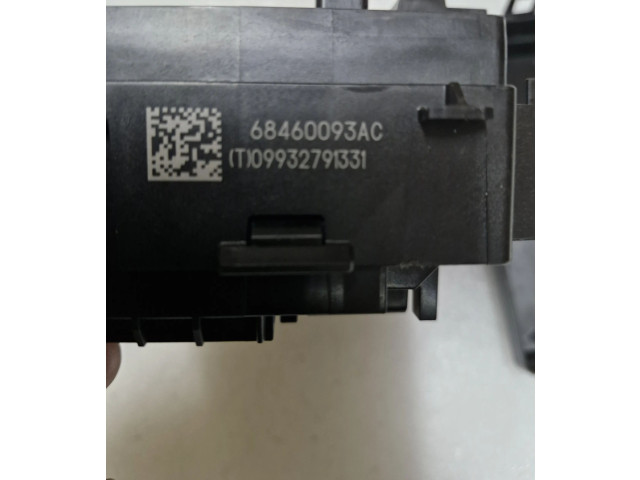 Блок предохранителей 68460093AC   Jeep Grand Cherokee WL    