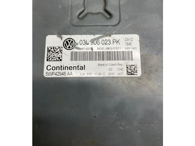 Řídící jednotka 03L906023PK, 5WP42946AA Volkswagen Caddy 2012