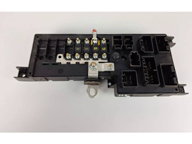 Блок предохранителей  30728008   Volvo XC90    