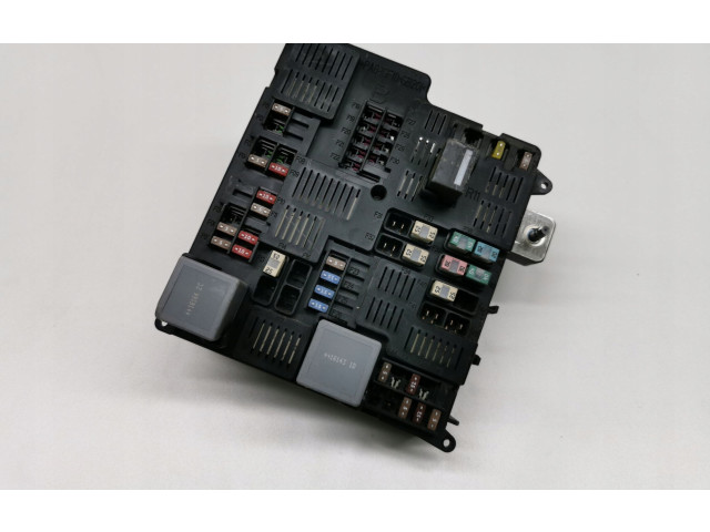 Блок предохранителей 31473588   Volvo XC90    