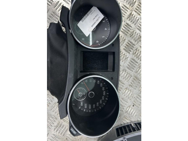 Панель приборов 5K0920861 Volkswagen Golf VI