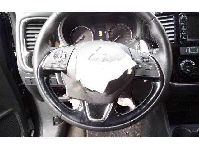 Руль Mitsubishi Outlander 2013 - 2021 года