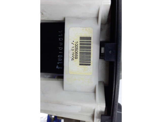 Блок управления климат-контролем 6001551698 Dacia Sandero