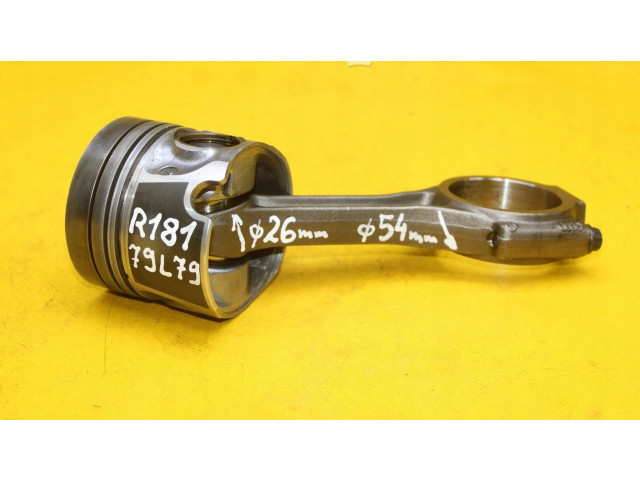 Píst Audi A4 S4 B6 8E 8H