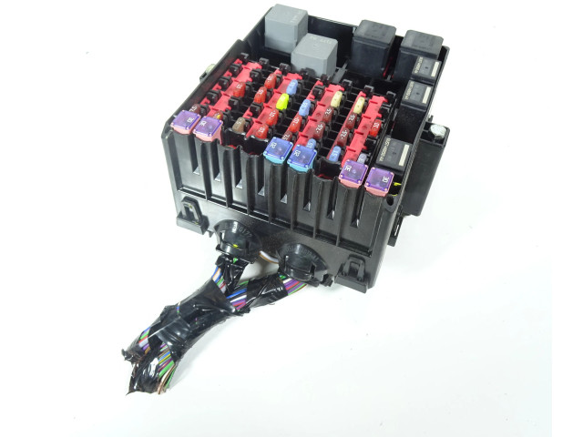 Блок предохранителей  8V51-14A073-AA, 8V51-14A073-AA   Ford Transit -  Tourneo Connect    