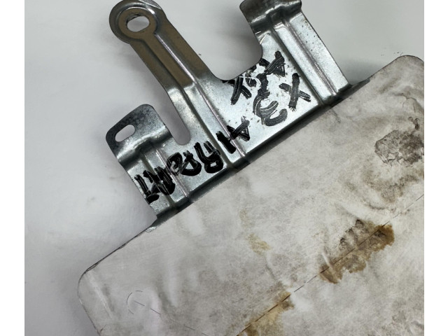 Блок подушек безопасности    BMW X3 E83