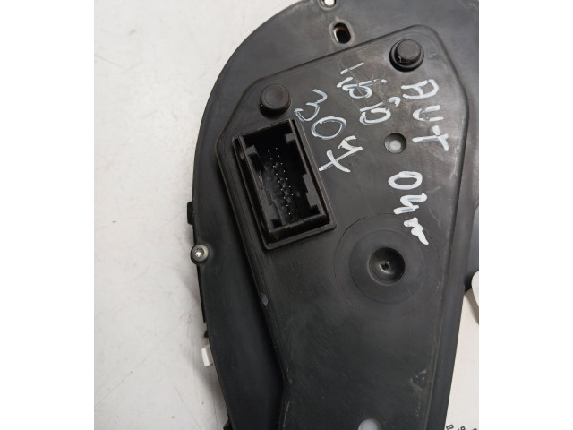 Спидометр (приборный щиток) 216518703, P9555476480 Peugeot 307 2004