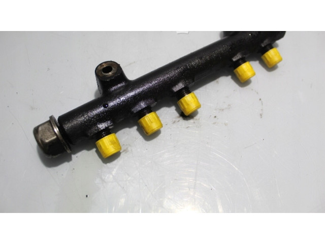 Магистральная трубка топлива