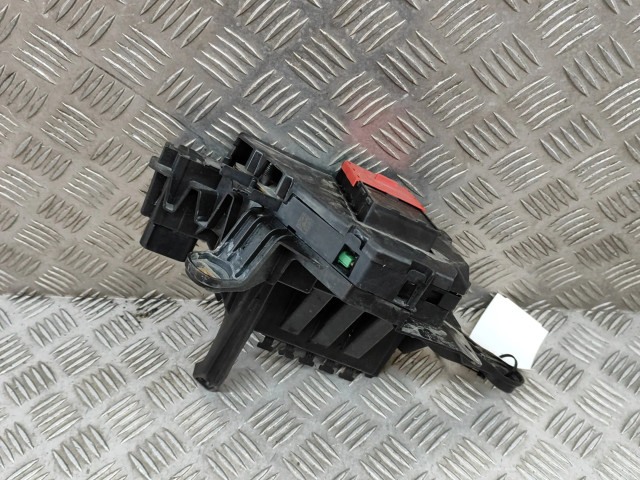 Pojistková skříňka A2055402591 Mercedes-Benz C W205 2019