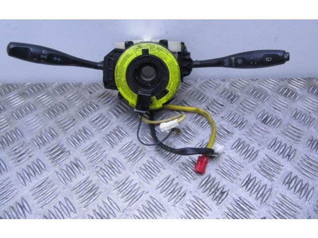 Ручка стеклоочистителей MR318844 Mitsubishi Carisma