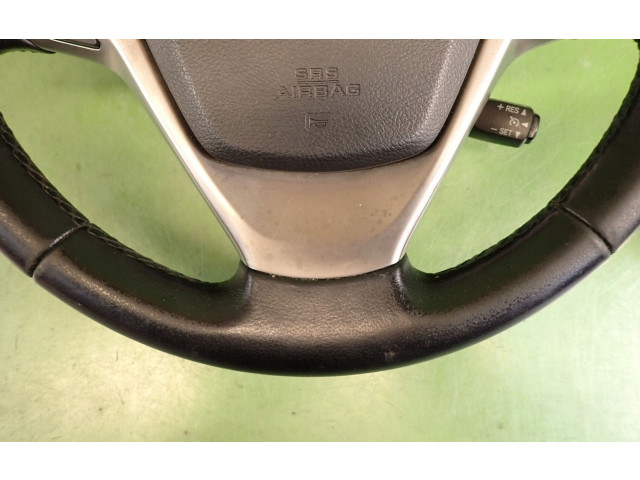 Volant Toyota Avensis T270 2012