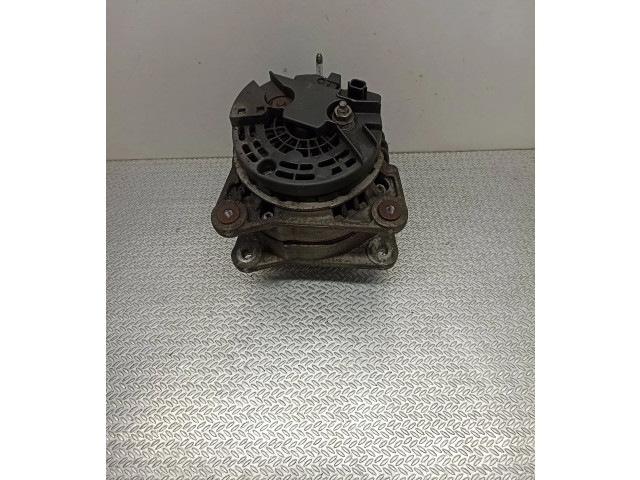 Генератор 8200660033A, 0124425071   Renault Clio III      