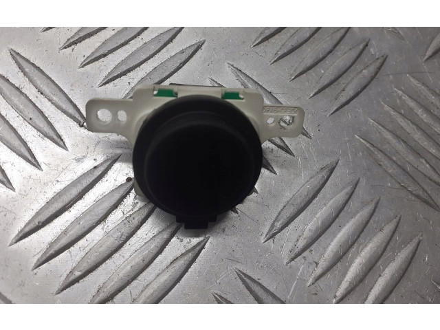 Дисплей 25020-9U00A Nissan Note (E11)