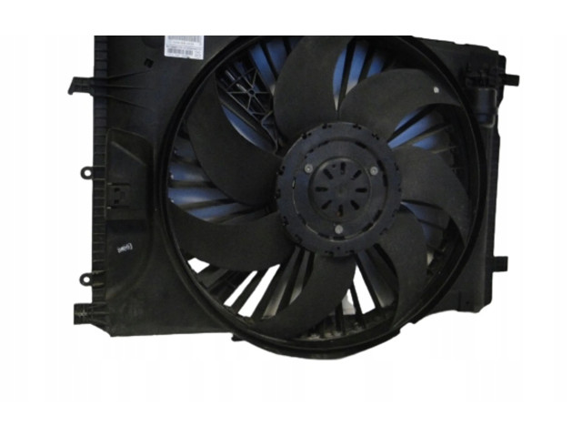 Вентилятор радиатора     A2049061403    Mercedes-Benz E C207 W207 