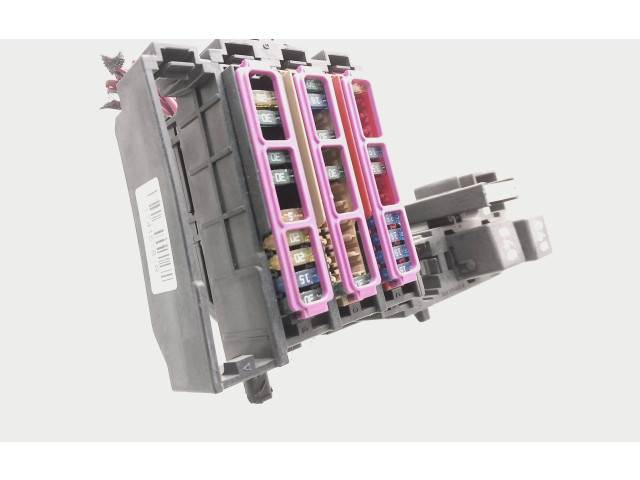 Блок предохранителей 8K0971845A, 645 Audi Q5 SQ5