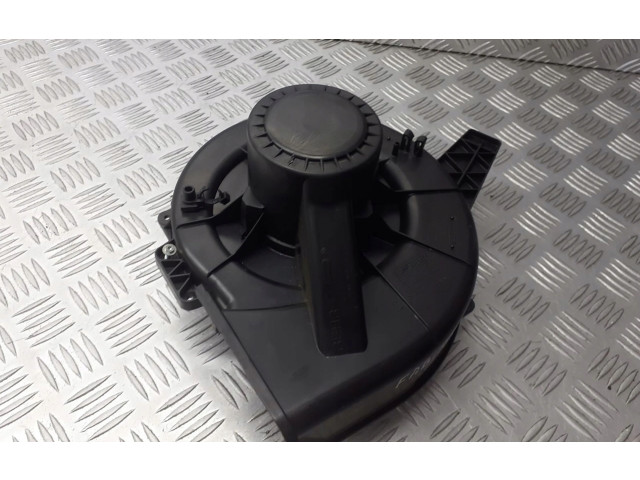 Вентилятор печки    6Q1819015   Skoda Fabia Mk1 (6Y)