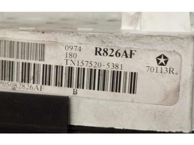 Přístrojová deska Chrysler Grand Voyager IV 2004 TN1575205381, R826AF