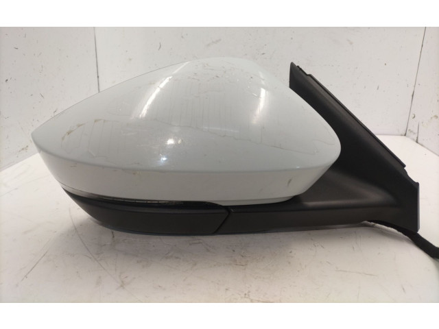 Зеркало электрическое        Skoda Karoq  2017 -  года   