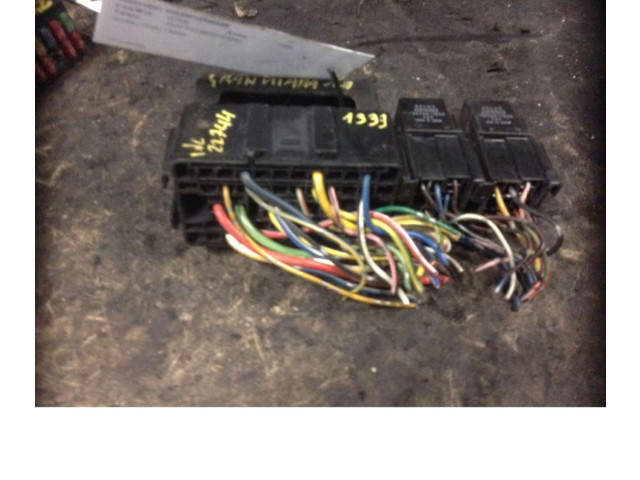 Pojistková skříňka Suzuk Grand Vitara I 1998