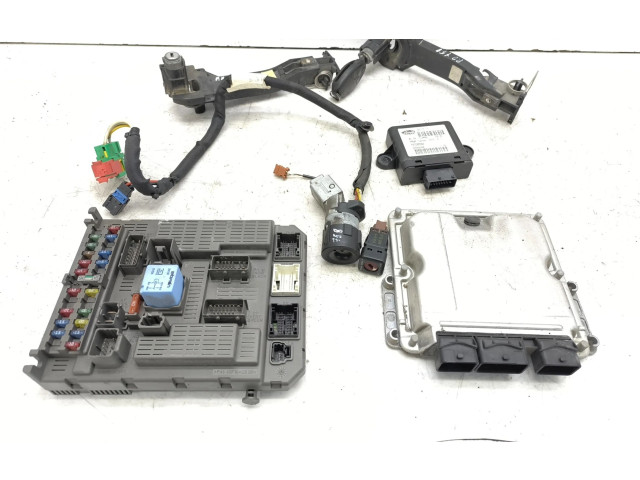 Комплект блоков управления 0281011031, 9646719080   Lancia Phedra