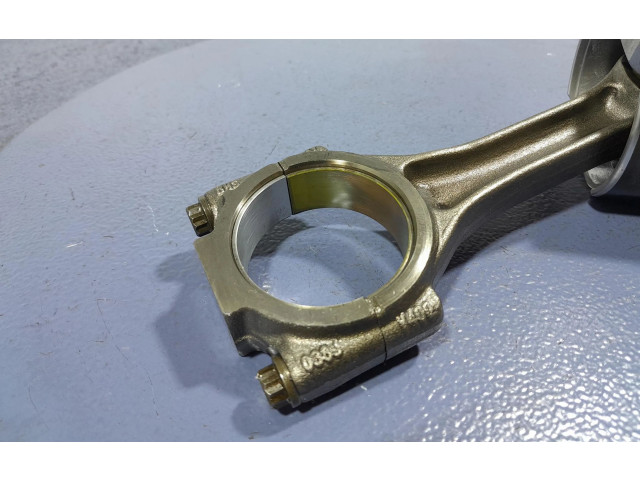 Поршень CFGB Skoda Superb B6 (3T)