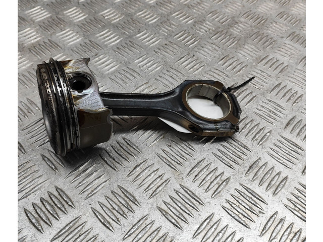 Píst A2780301117, A2780300520 Mercedes-Benz CLS C218 X218 M 278.922