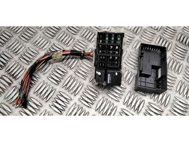 Блок предохранителей     Volvo V70  D4204T5 