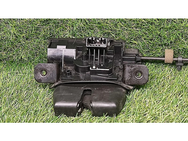 Zámek zadních dveří A442A66AD Ford Fiesta 2015