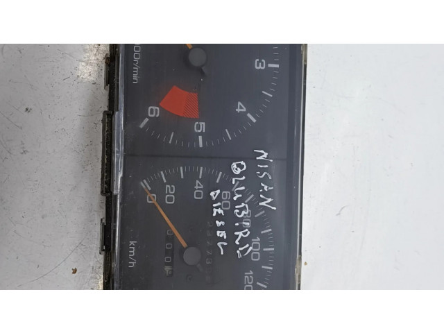 Přístrojová deska Nissan Bluebird 1990 50P86200