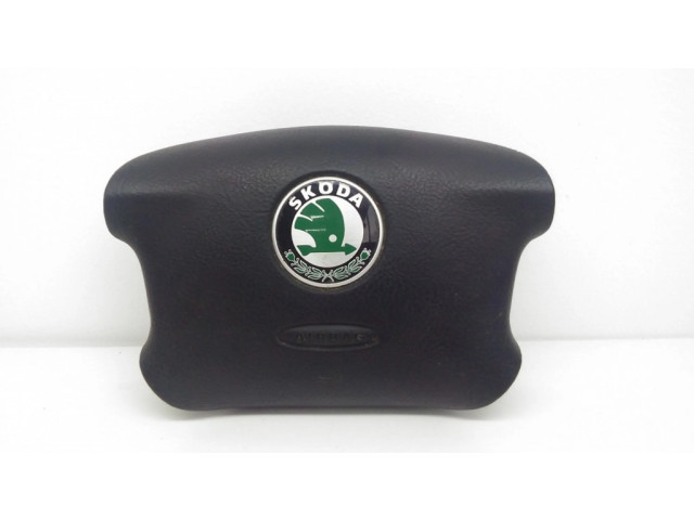 Подушка безопасности водителя 1U0880201K, 132905200   Skoda Octavia Mk1 (1U)