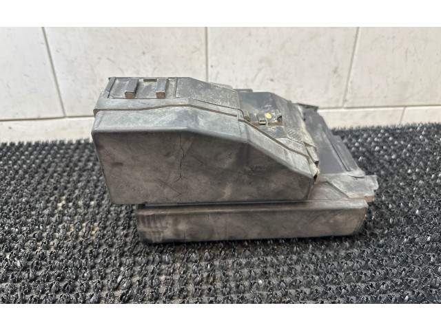   Pojistková skříňka    Infiniti QX60 L50 2014