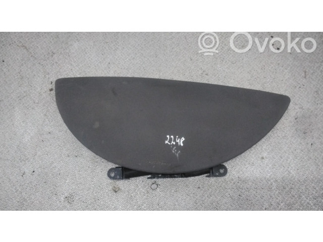 Другая деталь салона