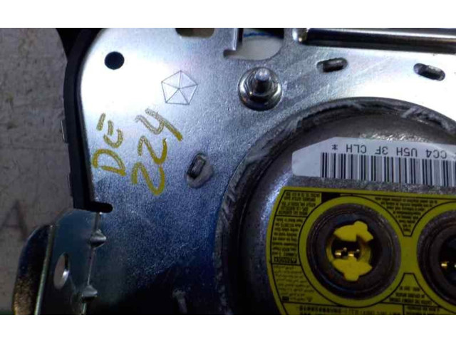 Подушка безопасности водителя    Jeep Patriot