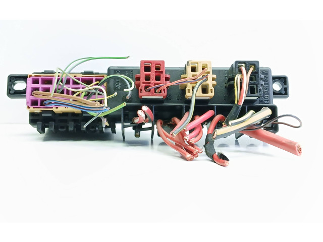 Блок предохранителей  896083000, 8L0941822A   Audi A6 S6 C5 4B    