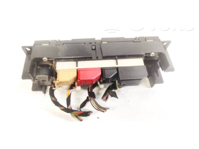 Блок управления климат-контролем    Skoda Octavia Mk1 (1U)