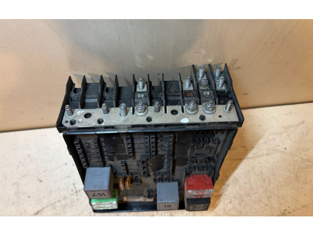 Pojistková skříňka 1K0937124P Skoda Octavia Mk2 (1Z) 2006