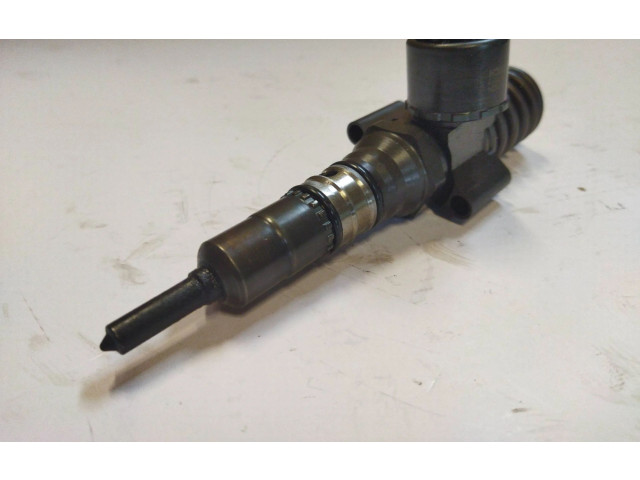 Форсунка 03G130073G Volkswagen Touran I