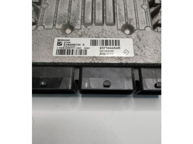 Блок управления двигателя 237104454R, S180095134A Dacia Duster