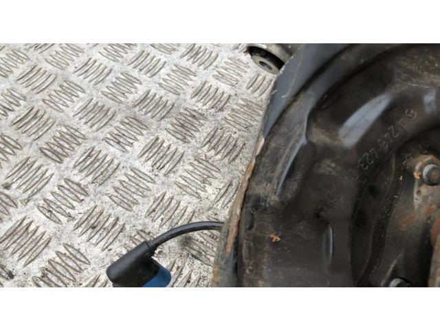 Задний поворотный кулак (ступица, цапфа)